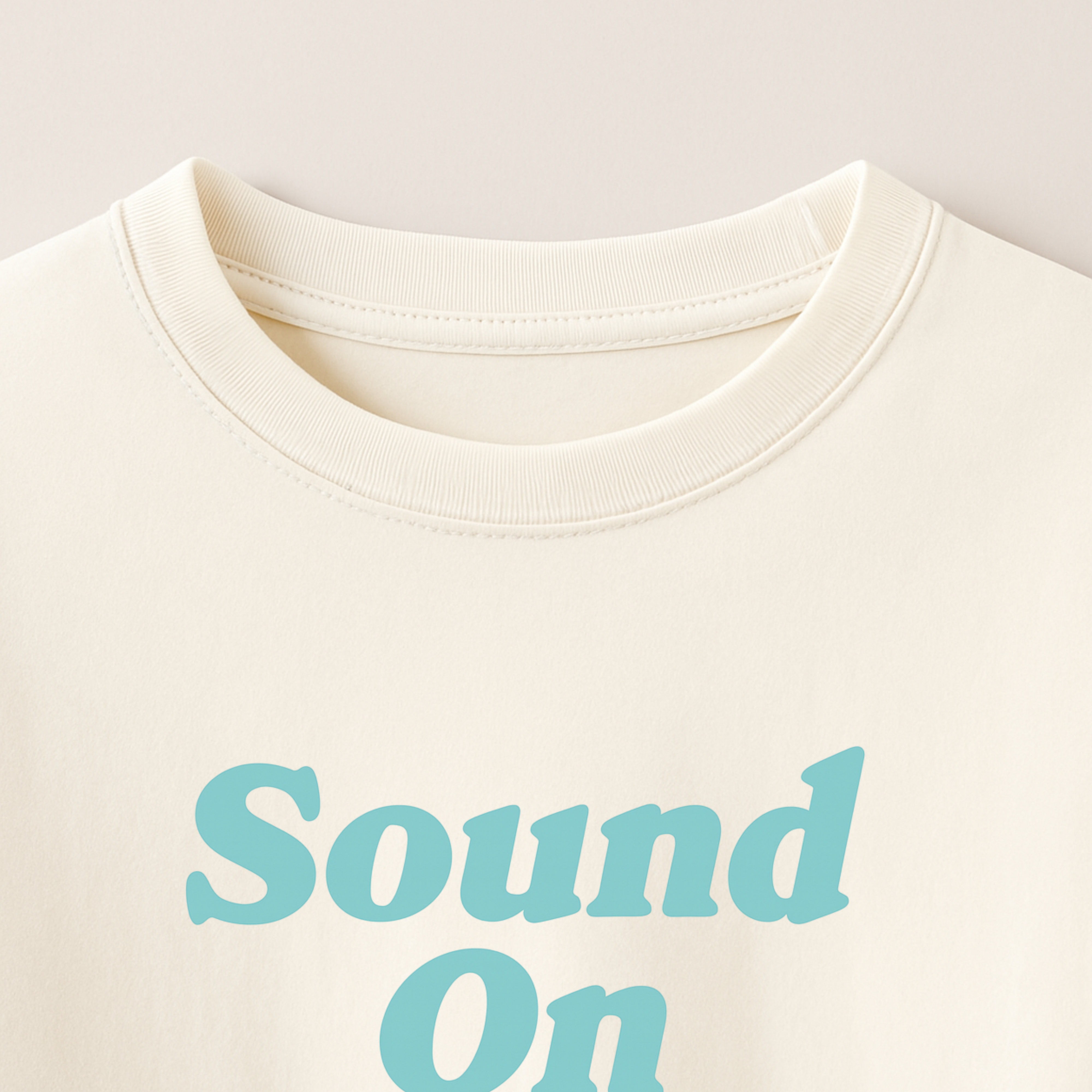Stand Out - Oversized Tee