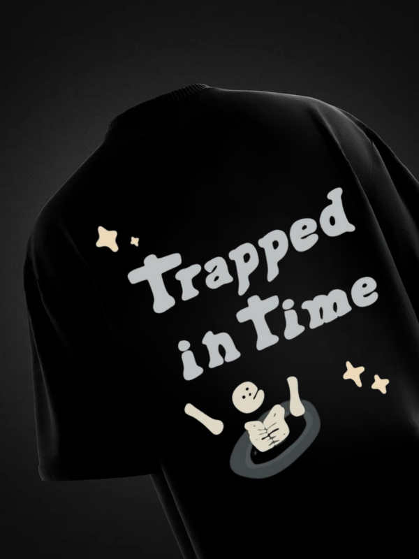 Trapped - Oversized Tee